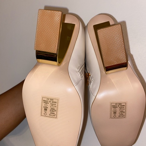 Azalea want Arianna smooth vegan leather wedge bootie in bone - Picture 5 of 9